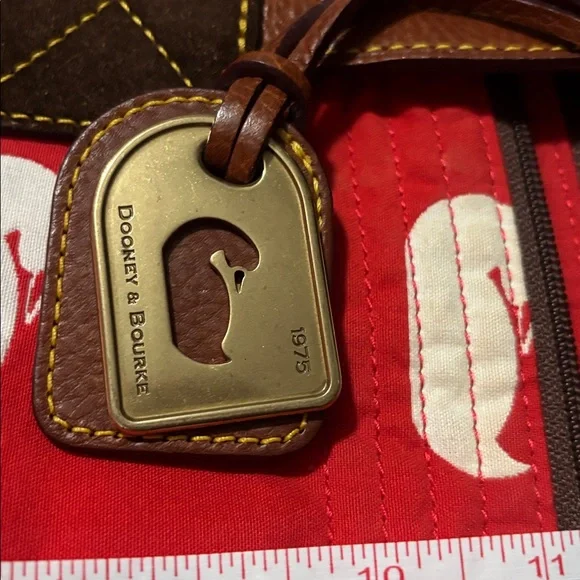 Dooney & Bourke Duck Print travel Shoulder Bag - Picture 12 of 17